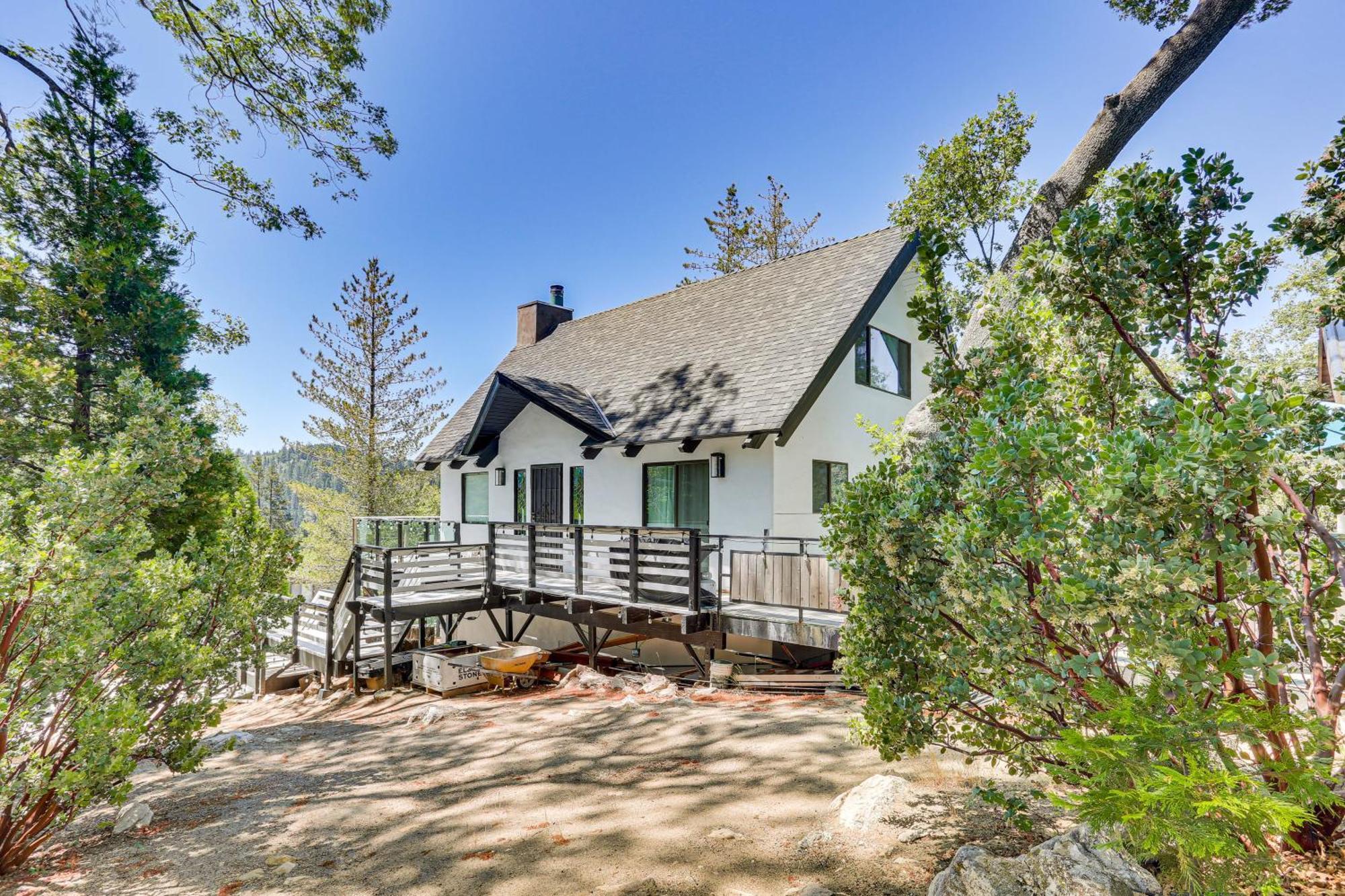 Lake Arrowhead Cabin With Hot Tub And Mountain Views! Exterior photo